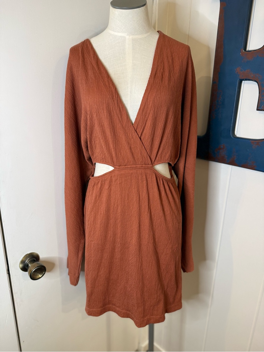Free people  Beach Long-Sleeve Rust Cutout Mini Dress size M